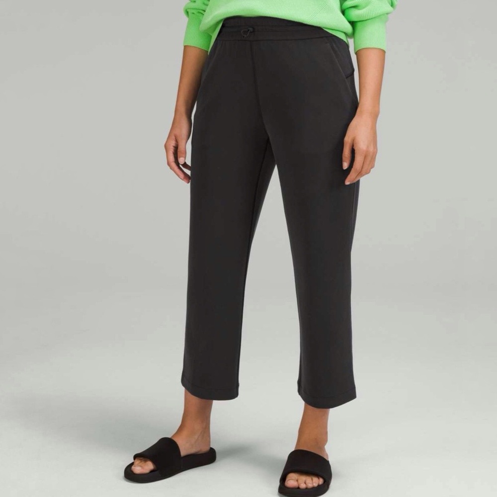 Lululemon | Softsteme High‎ Rise Straight Leg Crop Black Size 0